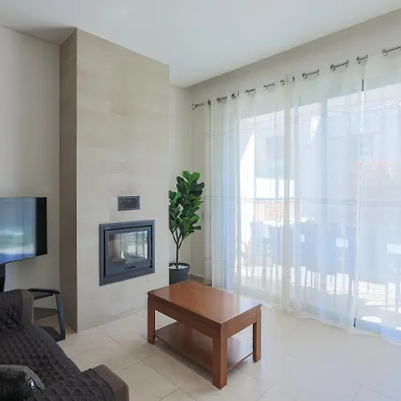 Villa V4, Jardins Branqueira7 Near Beach,