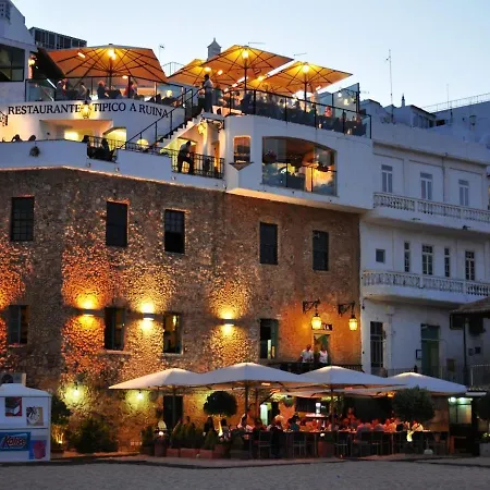 V4, Jardins Branqueira7 Near Beach, ヴィラ *