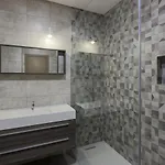 Villa V4, Jardins Branqueira7 Near Beach,