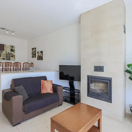 Vila V4, Jardins Branqueira7 Near Beach,