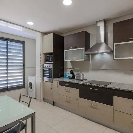 V4, Jardins Branqueira7 Near Beach, Willa *