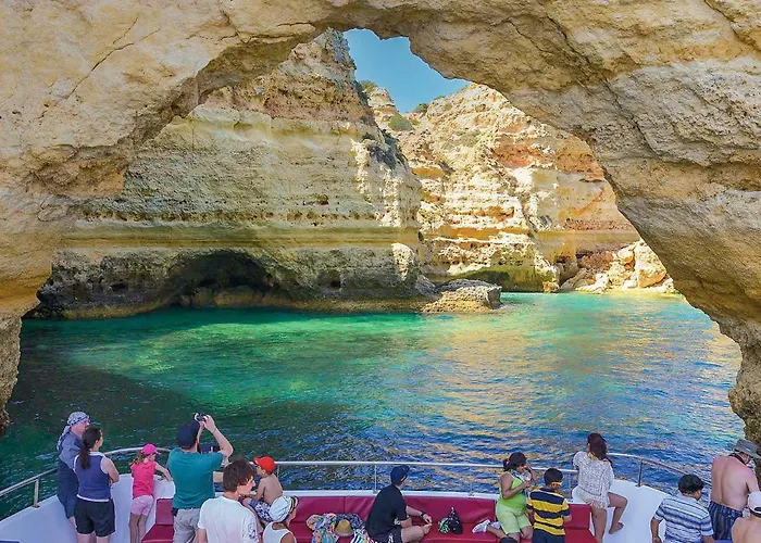 V4, Jardins Branqueira7 Near Beach, Βίλα