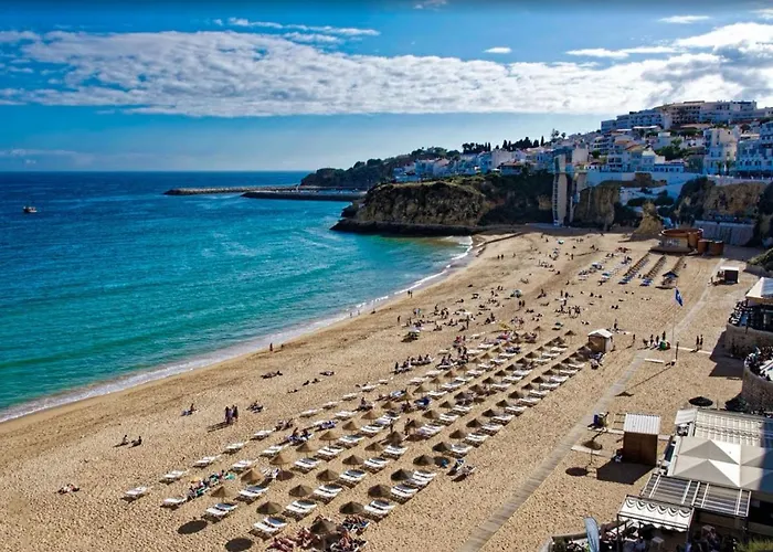 V4, Jardins Branqueira7 Near Beach, Βίλα