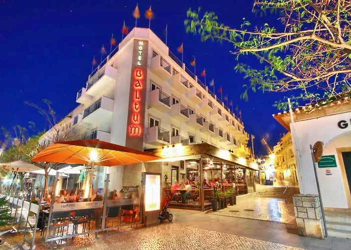 Villa V4, Jardins Branqueira7 Near Beach, *