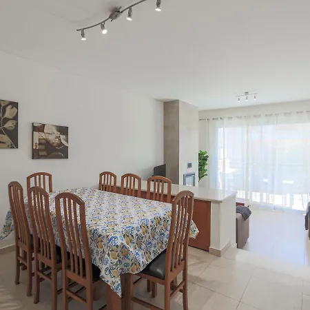 V4, Jardins Branqueira7 Near Beach, *