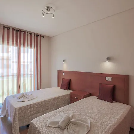 V4, Jardins Branqueira7 Near Beach, * Albufeira