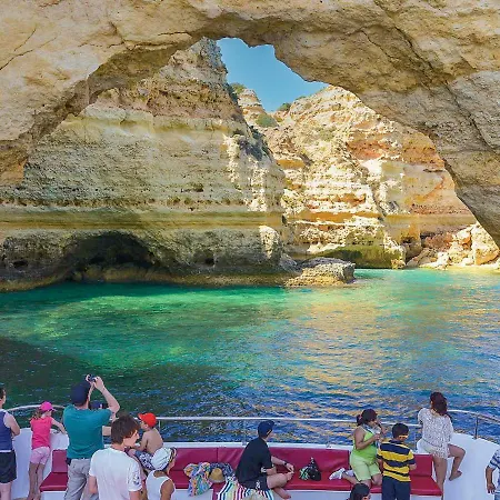 V4, Jardins Branqueira7 Near Beach, Villa